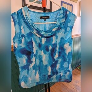 Evan Picone size 8 blue watercolor sleeveless blouse
